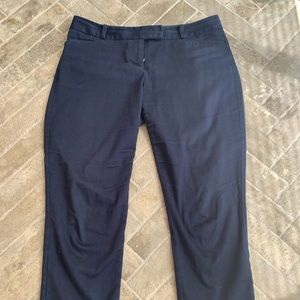 The limited navy blue cropped dress pants-size 8